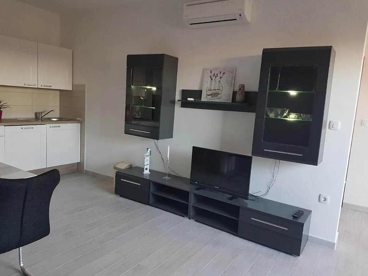 Apartment Lopar 12